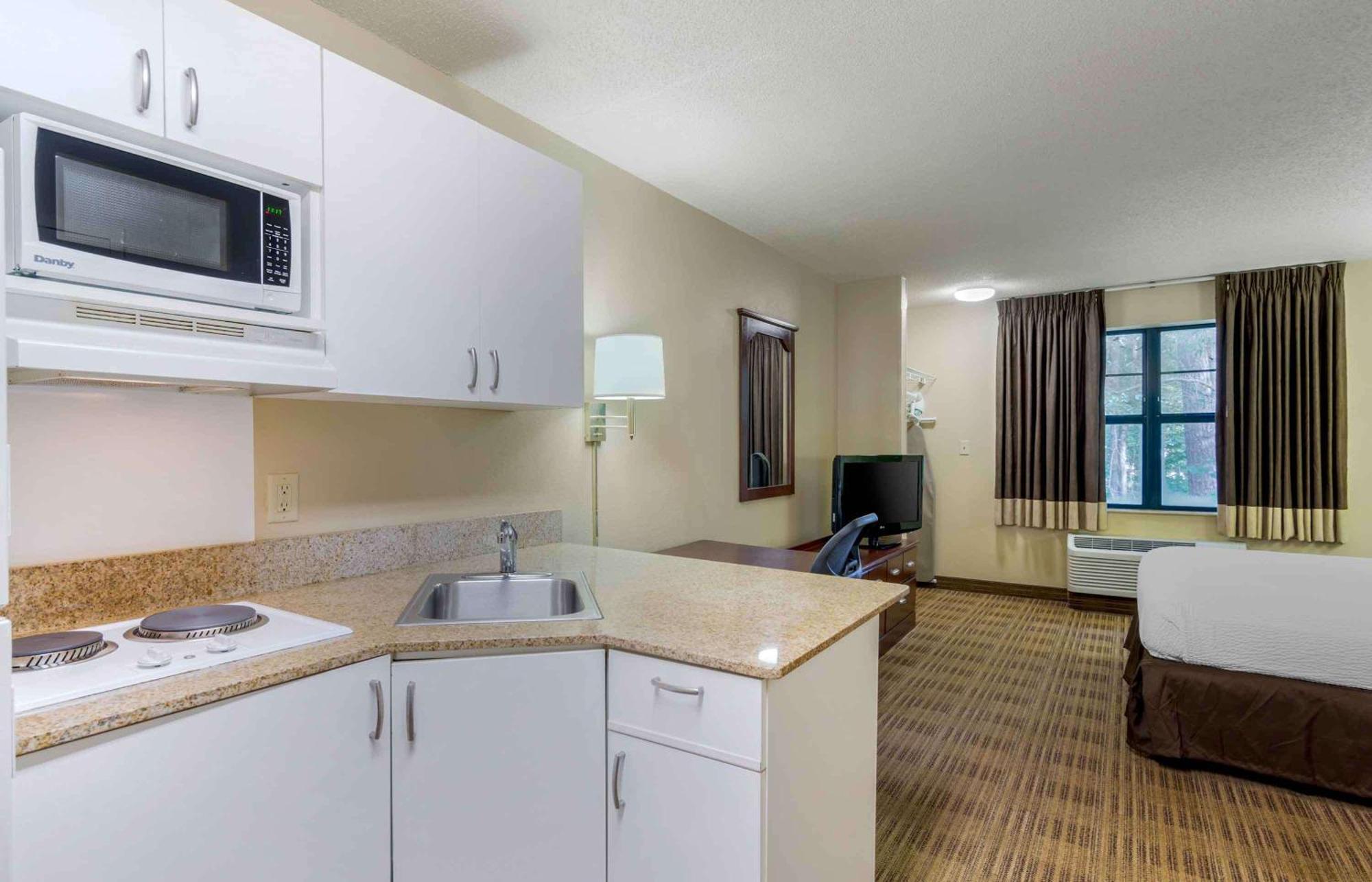 Extended Stay America Select Suites - Atlanta - Alpharetta - Rock Mill Rd Eksteriør bilde